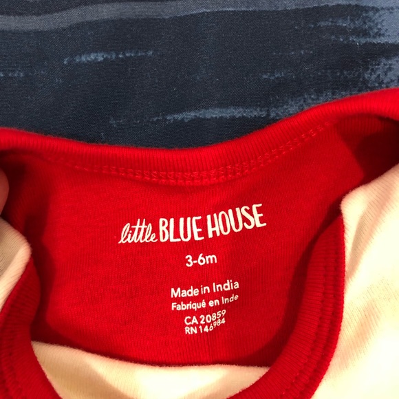 Onesie and Beanie matching set - Picture 5 of 5